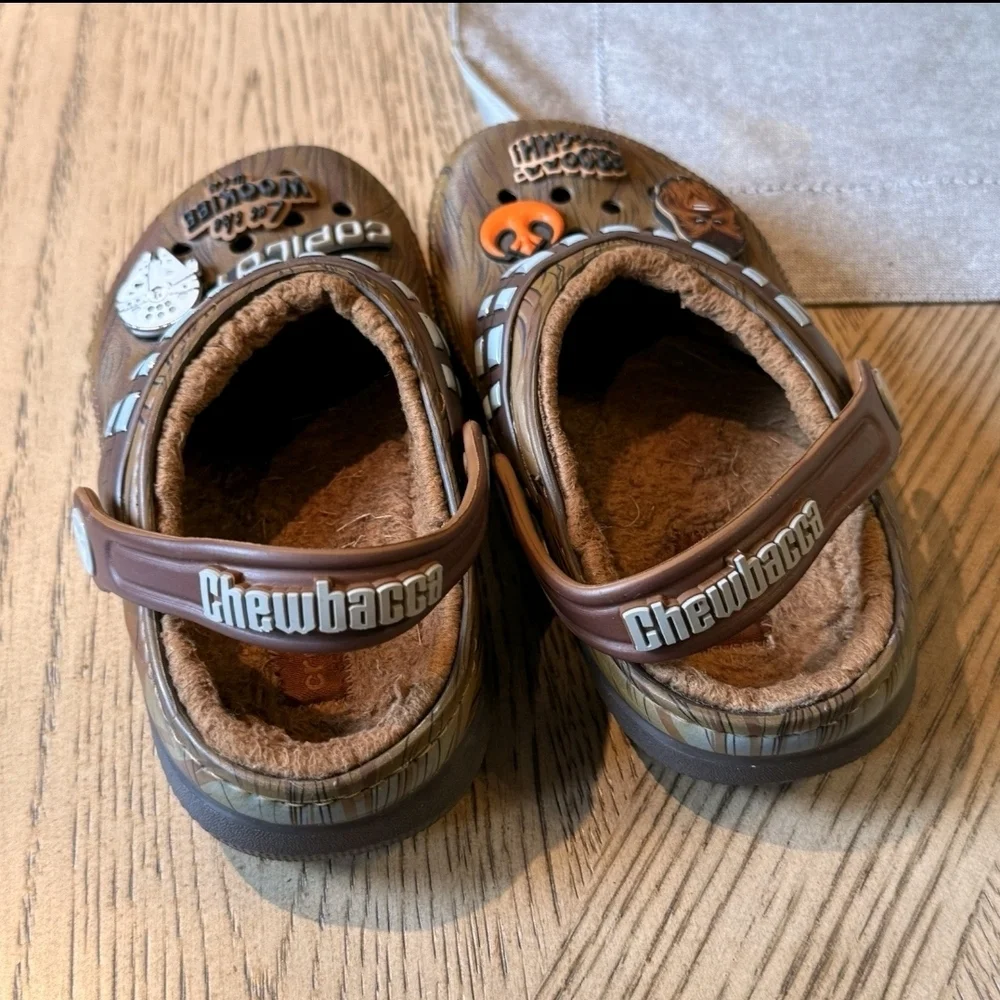Crocs Kids Star Wars Chewbacca Classic Lined Clog Size J 1